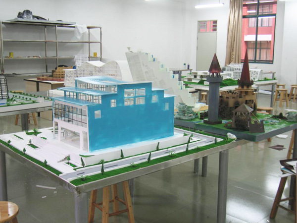 ����ģ�͹�˾������ģ������